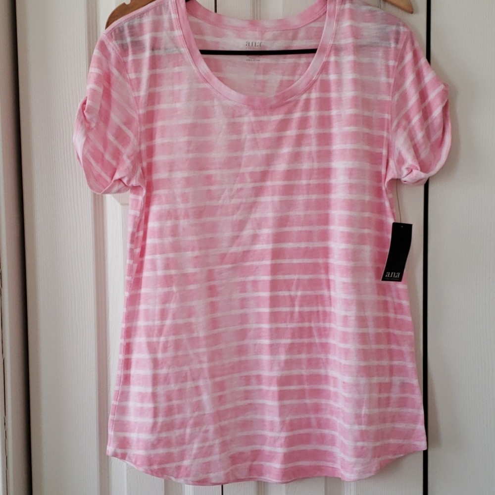 A.n.a tee shirt